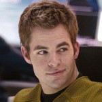 Chris Pine nei panni di Kirk