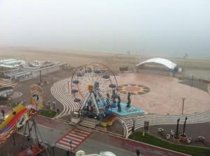 Nebbia sulla spiaggia